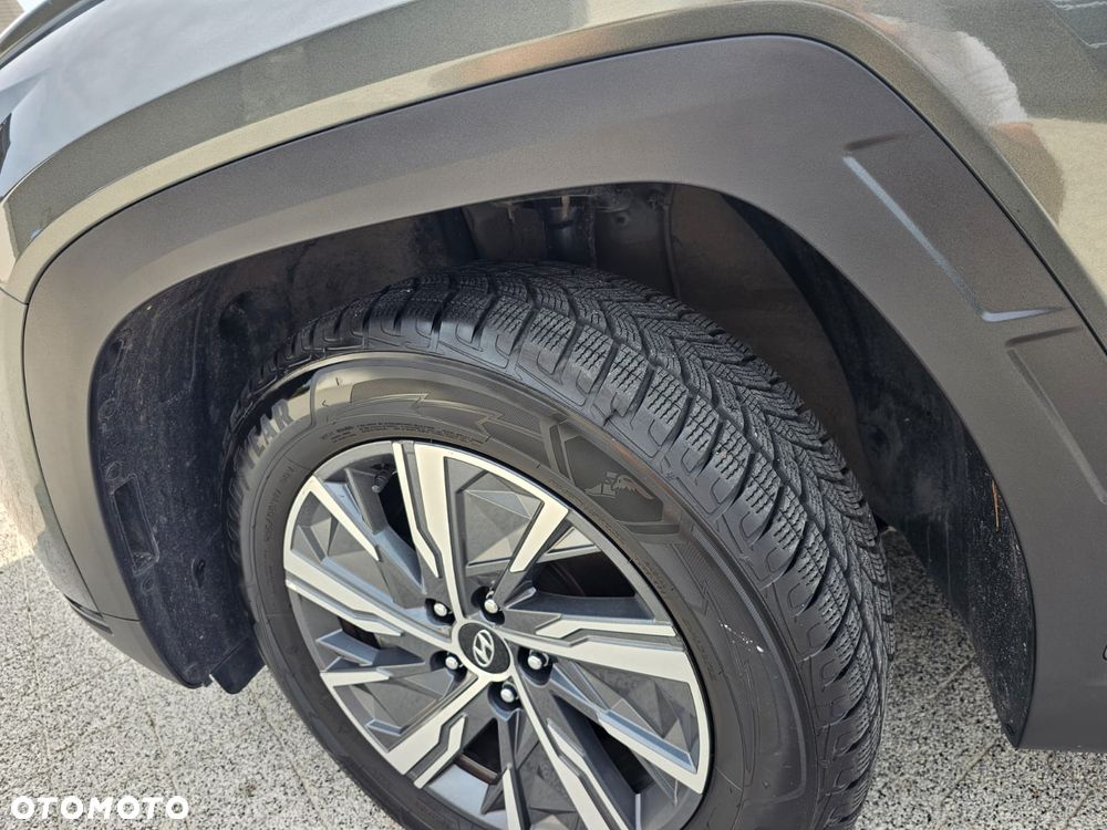 Hyundai Tucson 1.6 T-GDi HEV Executive 4WD - 20