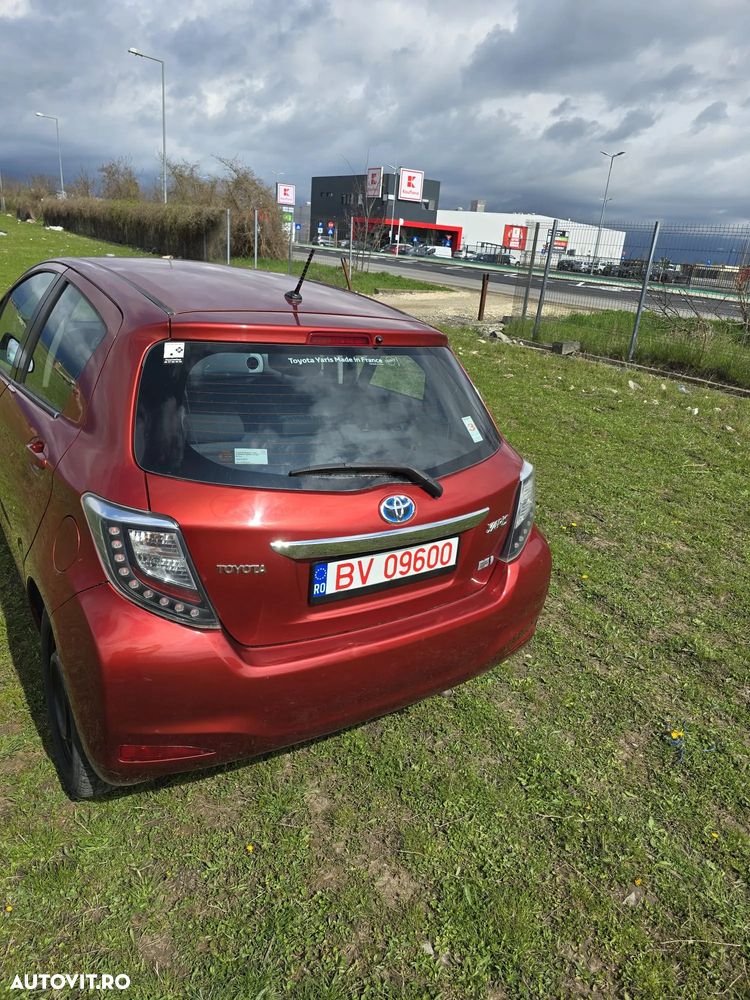 Toyota Yaris 1.5 VVT-i HSD Luna - 7