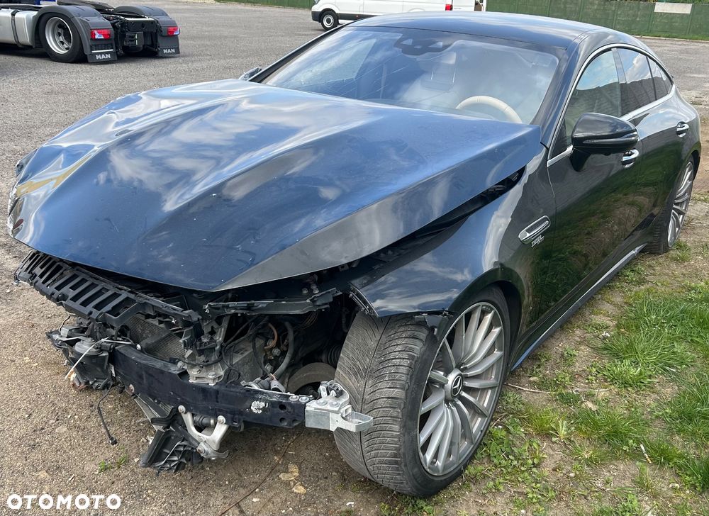 Mercedes-Benz AMG GT 43 4-Matic+ - 3