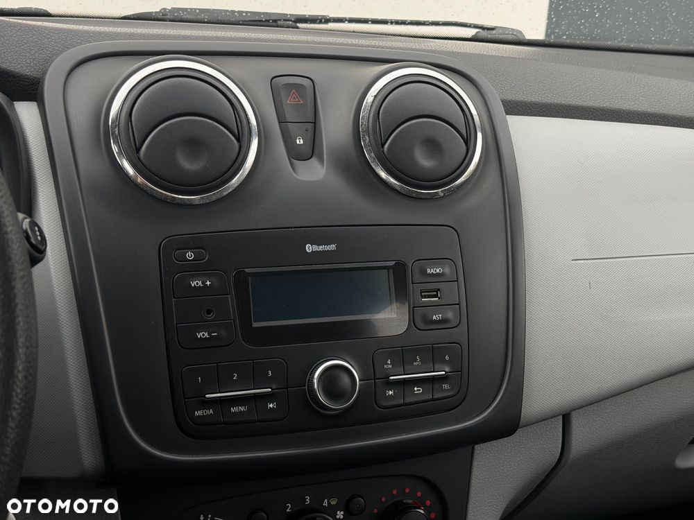 Dacia Sandero 1.2 16V 75 Essentiel - 16