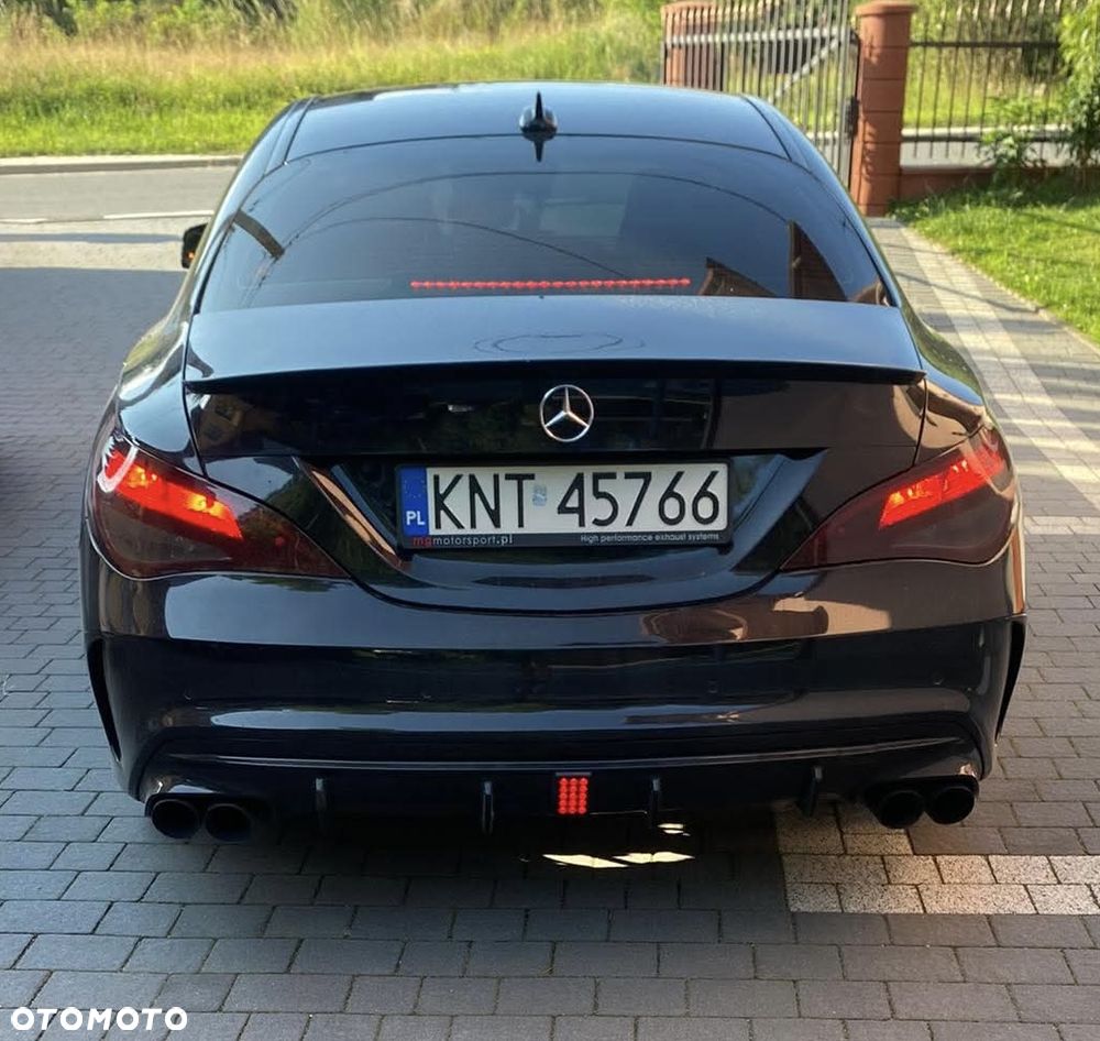 Mercedes-Benz CLA 250 4Matic 7G-DCT - 7