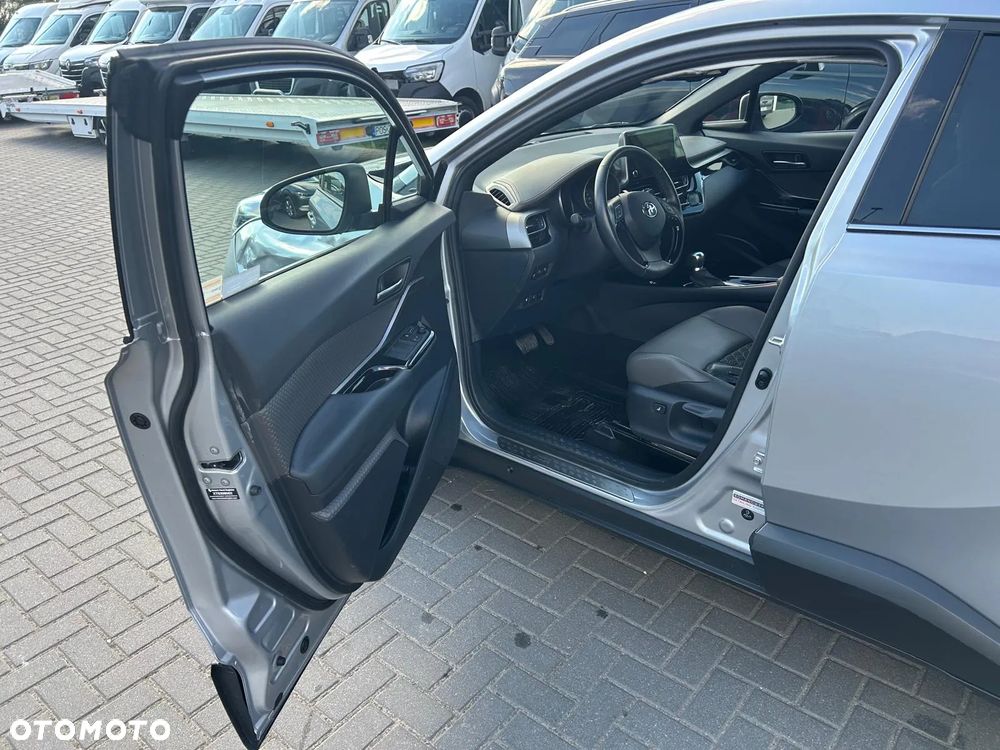 Toyota C-HR 2.0 Hybrid Executive - 20