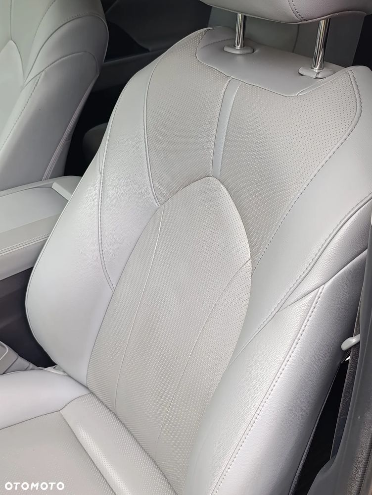 Toyota Highlander 2.5 Hybrid Executive - 27