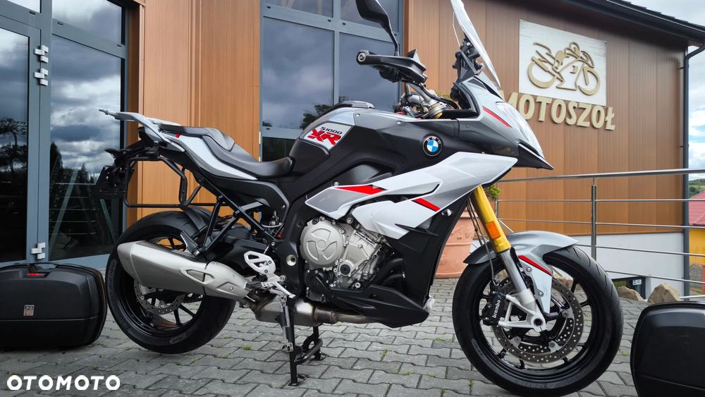 BMW XR - 10