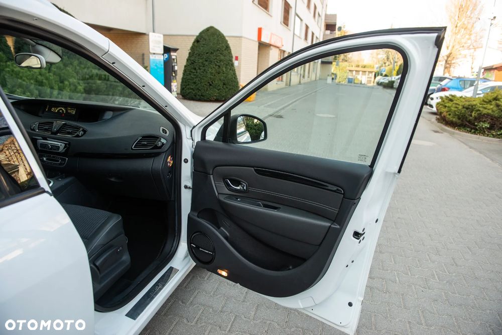 Renault Grand Scenic dCi 150 FAP Bose Edition - 23