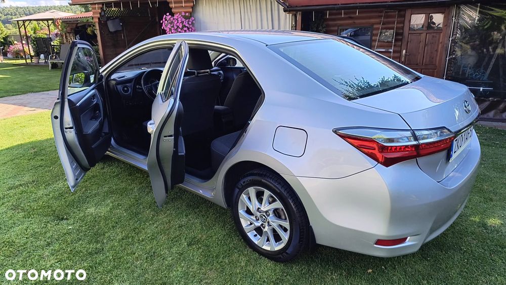 Toyota Corolla 1.6 Comfort - 11