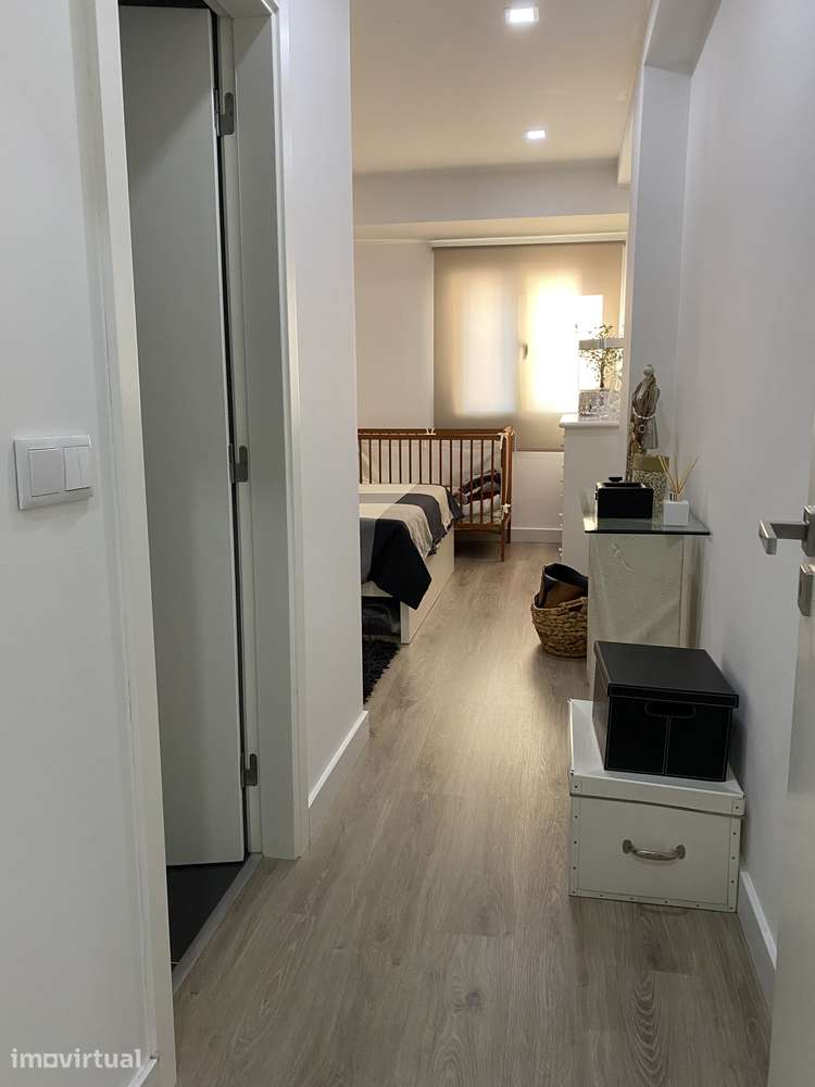 Apartamento T2+1 remodelado e excelente localização em Coimbra - Grande imagem: 2/16