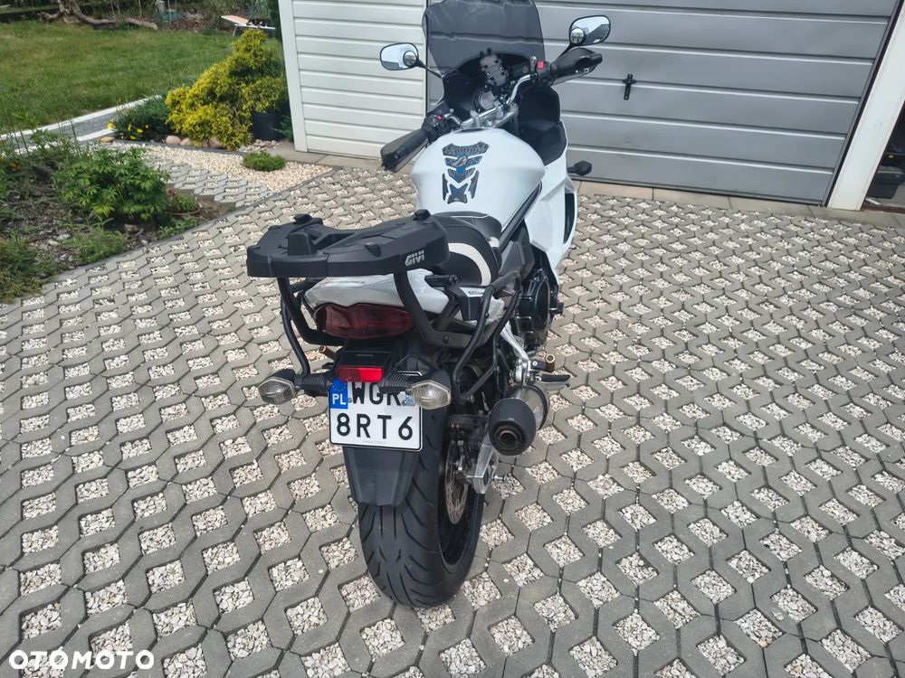 Suzuki GSX - 7