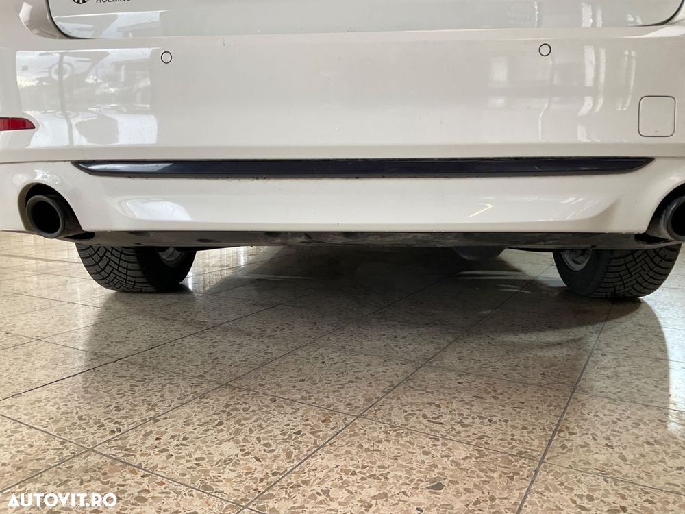 BMW Seria 5 520d Aut. - 33