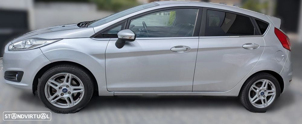 Ford Fiesta 1.0 T EcoBoost Titanium - 10