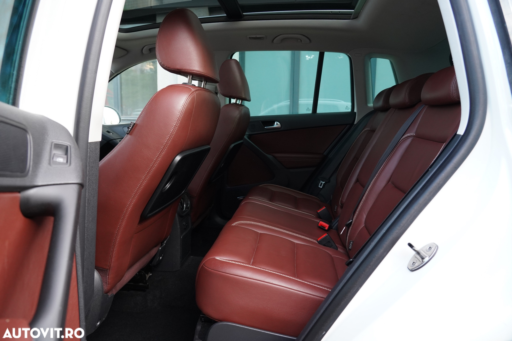 Volkswagen Tiguan 2.0 TDI 4Motion DSG Track & Style - 16