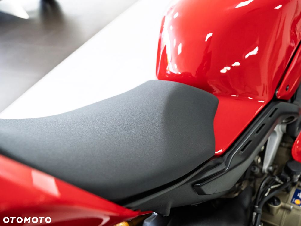 Ducati Panigale V4S - 32