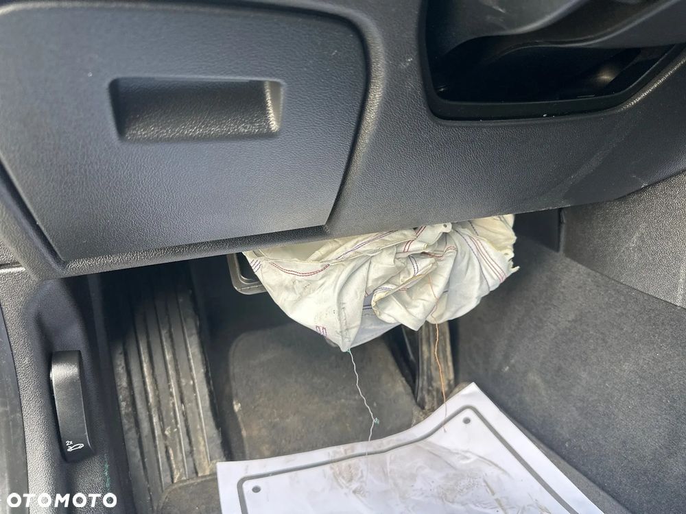 BMW Seria 3 320d Sport Line - 15