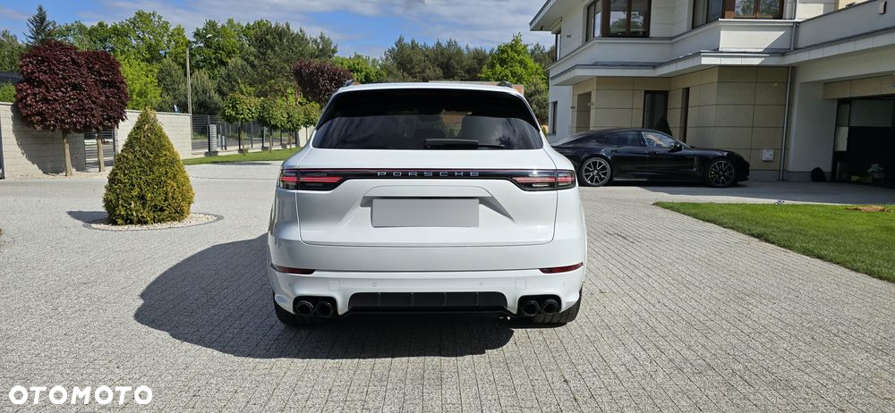 Porsche Cayenne Standard - 4
