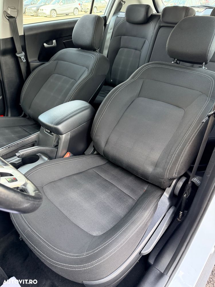 Kia Sportage 1.7 CRDI 2WD Dream-Team Edition - 17