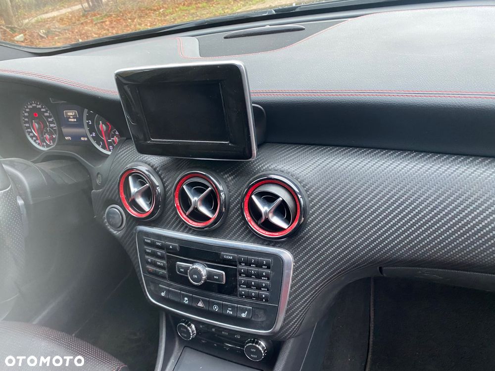 Mercedes-Benz Klasa A 45 AMG 4Matic AMG Speedshift 7G-DCT - 17