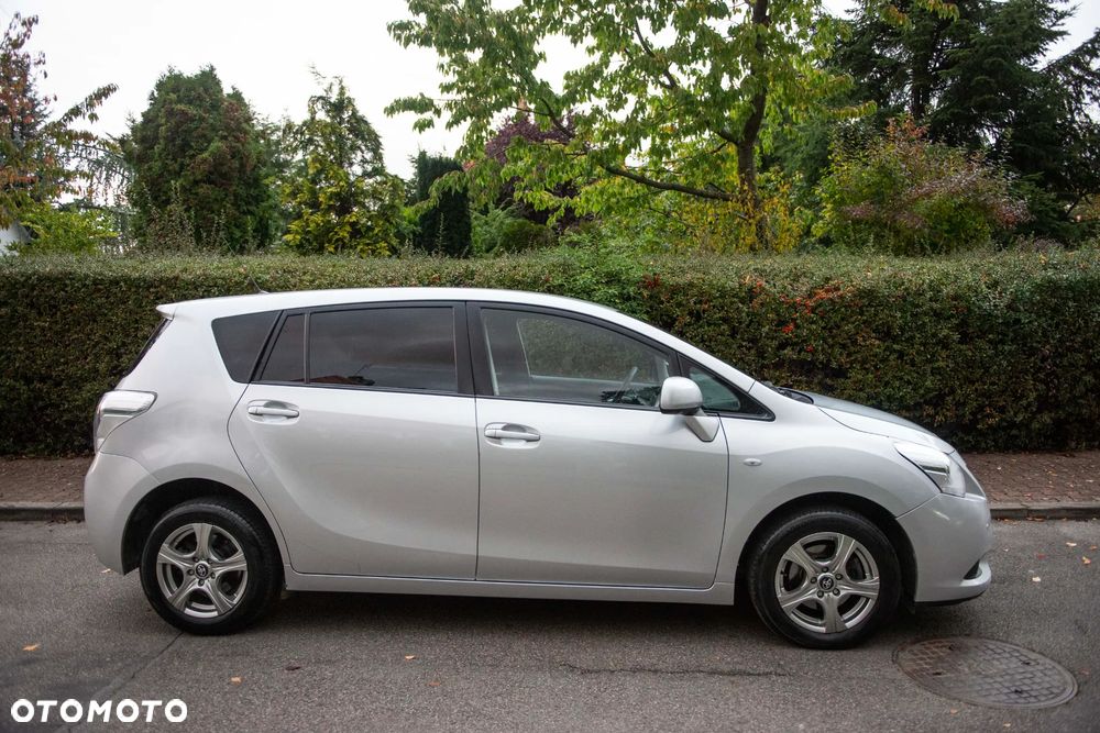 Toyota Verso 1.8 7-Sitzer Executive - 4