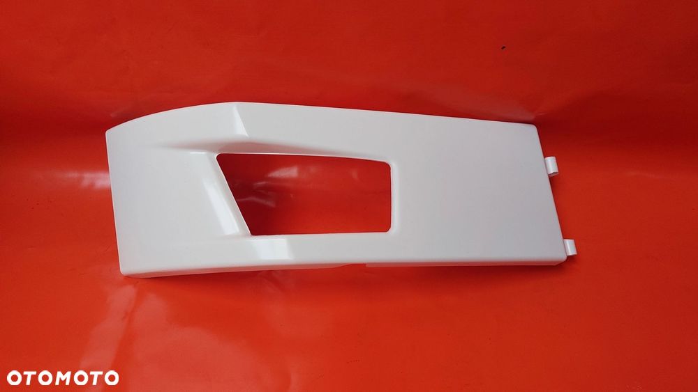 RENAULT GAMA T RANGE OSŁONA HALOGENU PRAWA - 1