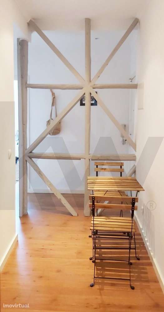 Onde o Coração de Lisboa Bate com Calma: O Teu Refúgio no Largo dos Tr - Grande imagem: 3/21