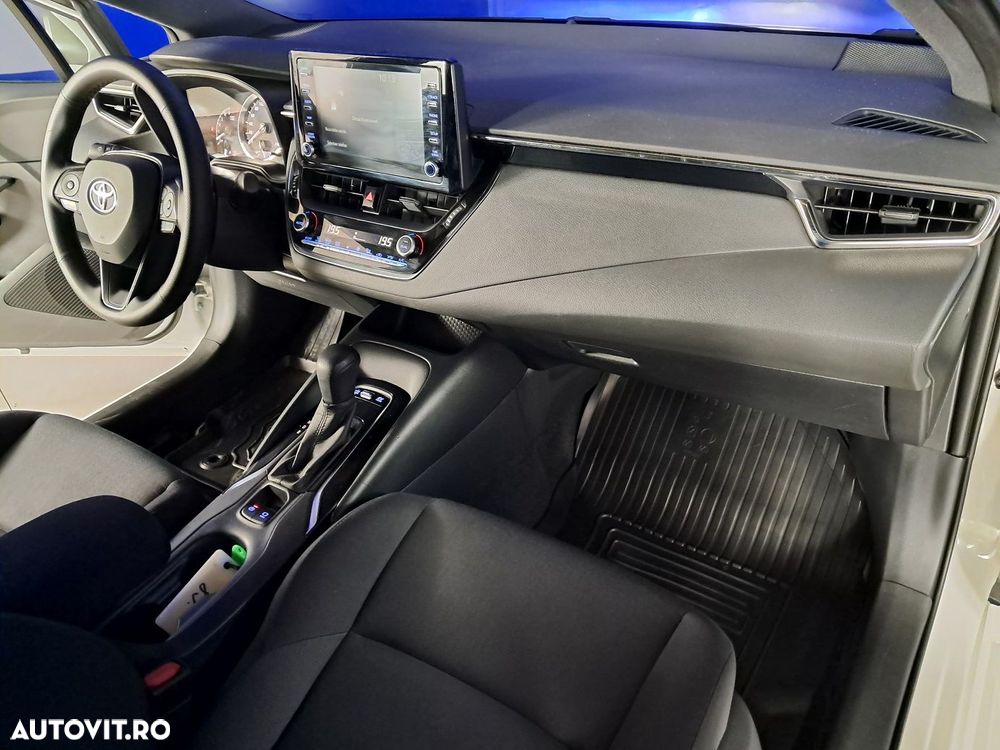 Toyota Corolla - 18
