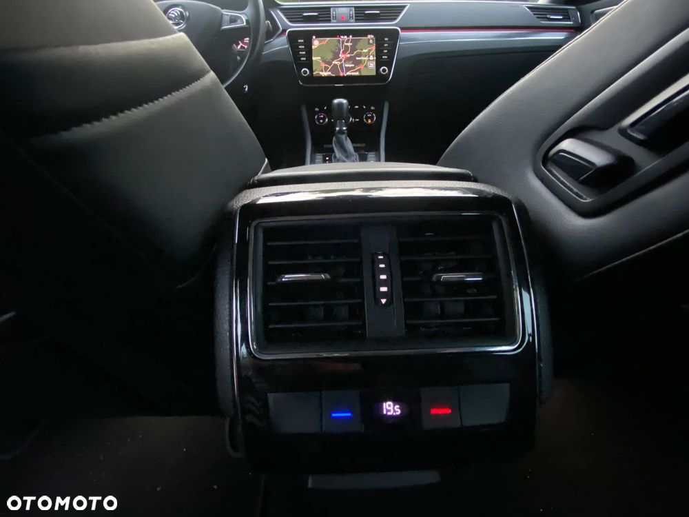 Skoda Superb 2.0 TDI SCR Style DSG - 13