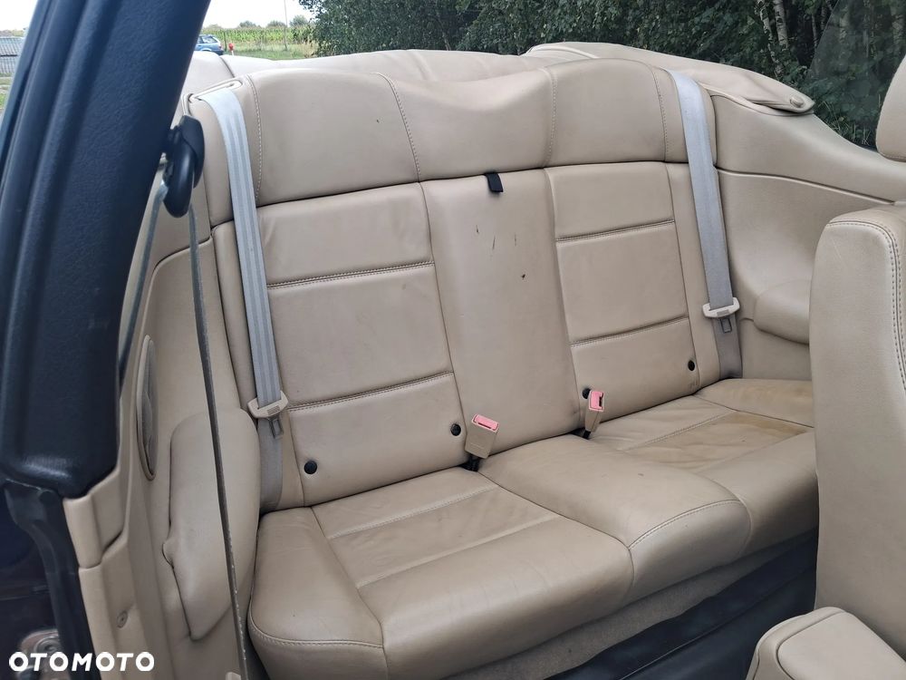 Volkswagen Golf Cabrio 2.0 - 11
