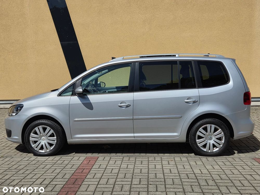 Volkswagen Touran 1.6 TDI DPF BlueMotion Technology DSG Highline - 2