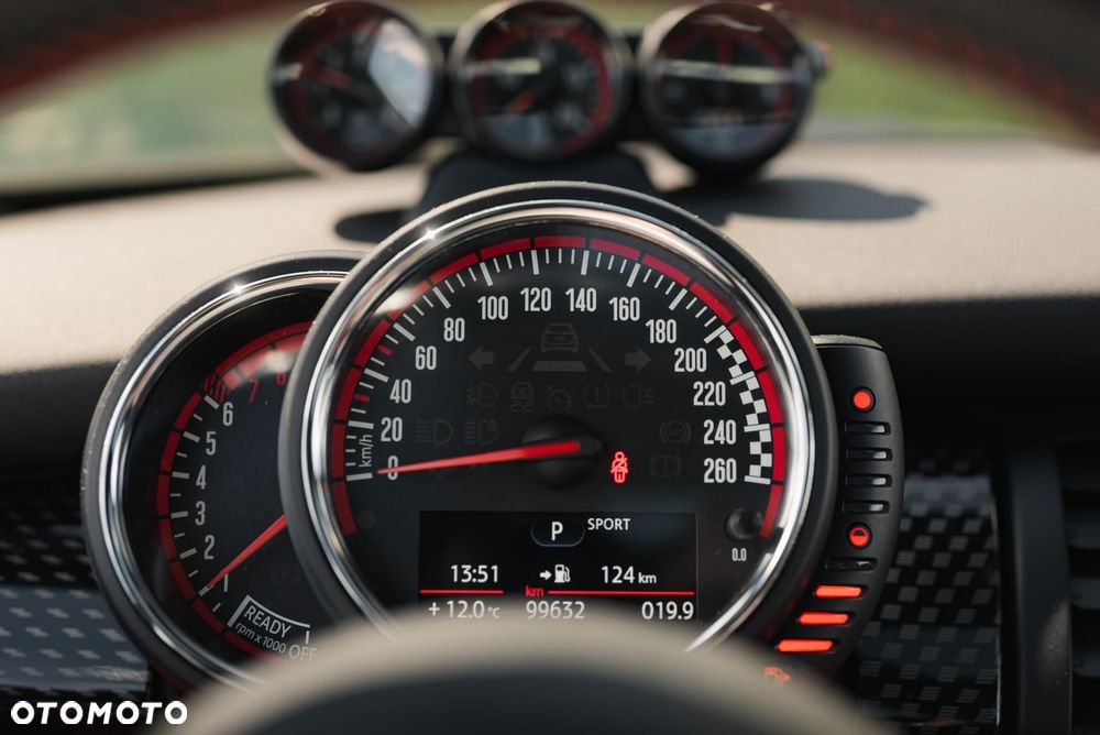 MINI John Cooper Works - 30
