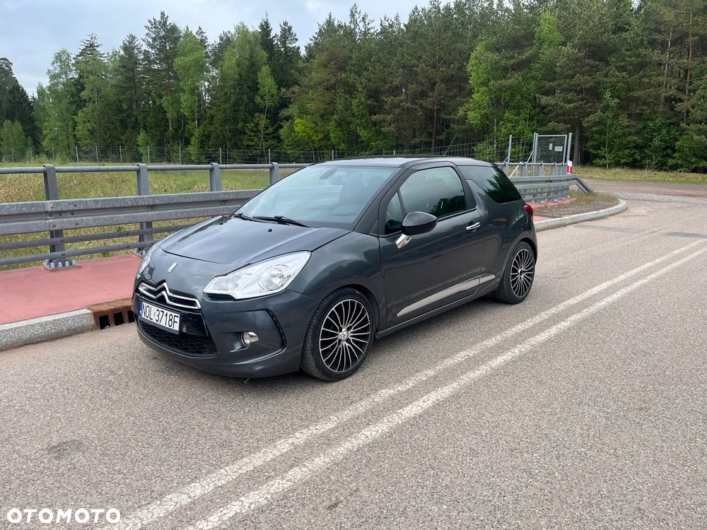 Citroën DS3 e-HDi 90 FAP SoChic - 1