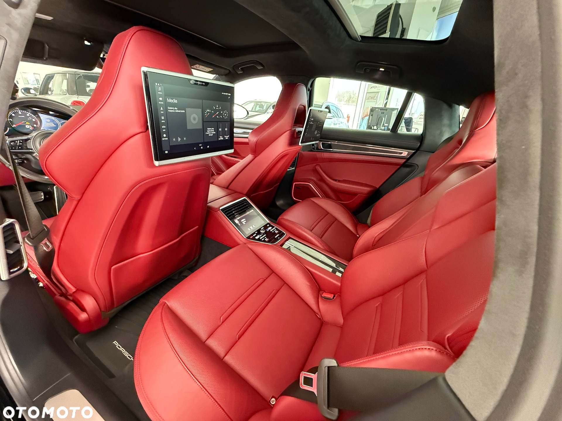 Porsche Panamera - 11