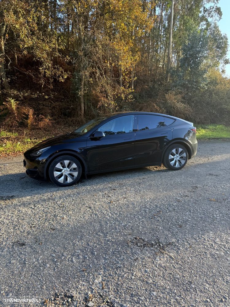 Tesla Model Y Long Range Dual Motor AWD - 1