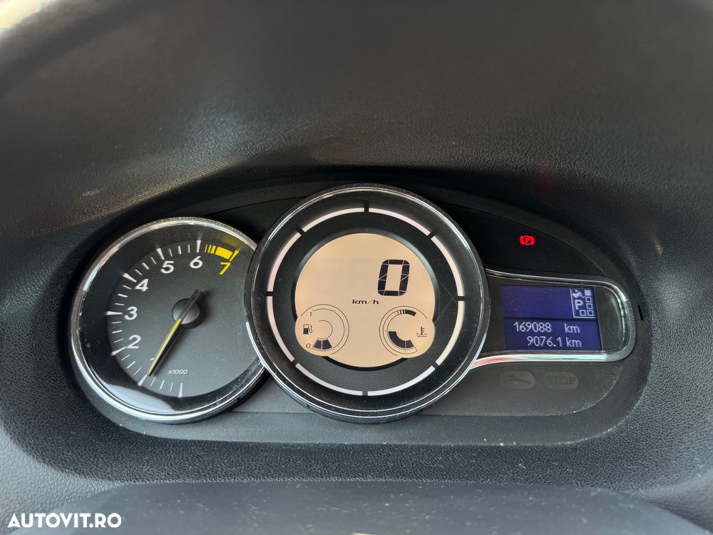 Renault Megane Coupe TCe 130 EDC Bose Edition - 19