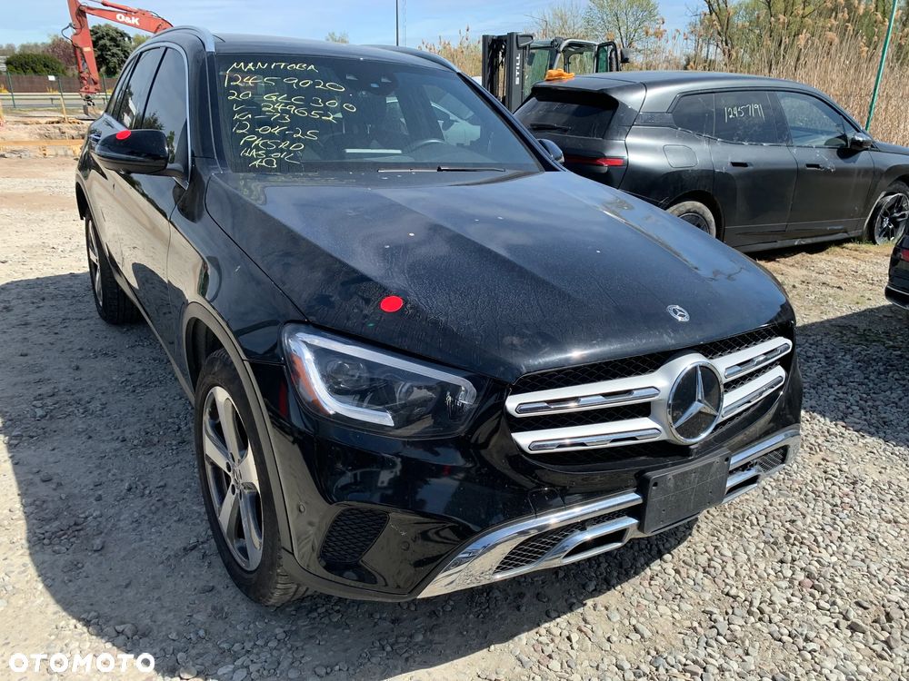 Mercedes-Benz GLC 300 4Matic 9G-TRONIC - 2