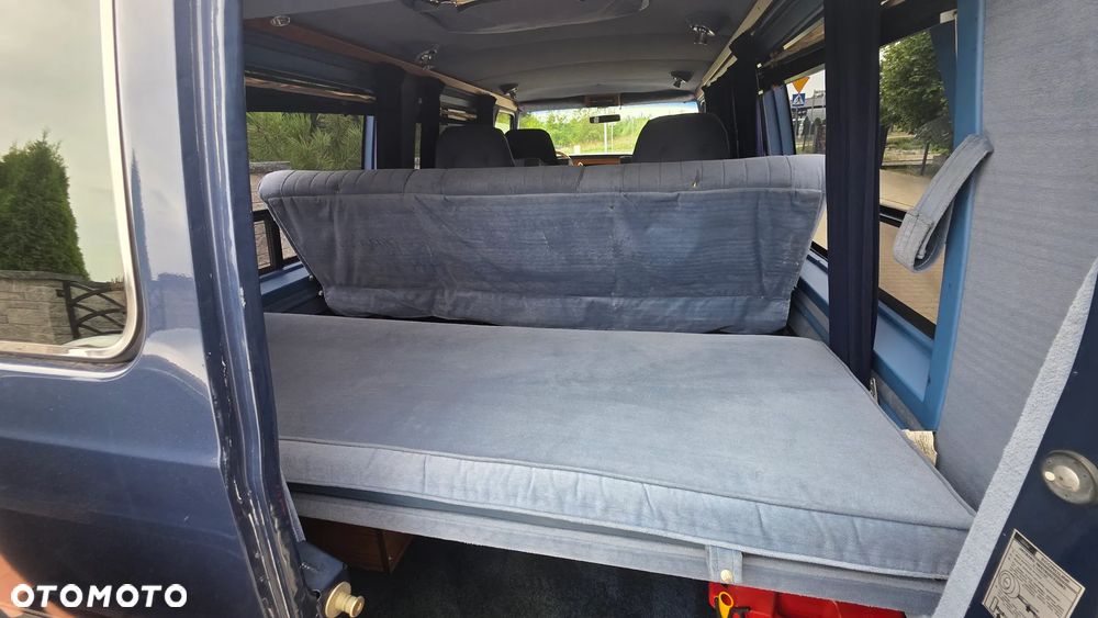 Ford Econoline - 16