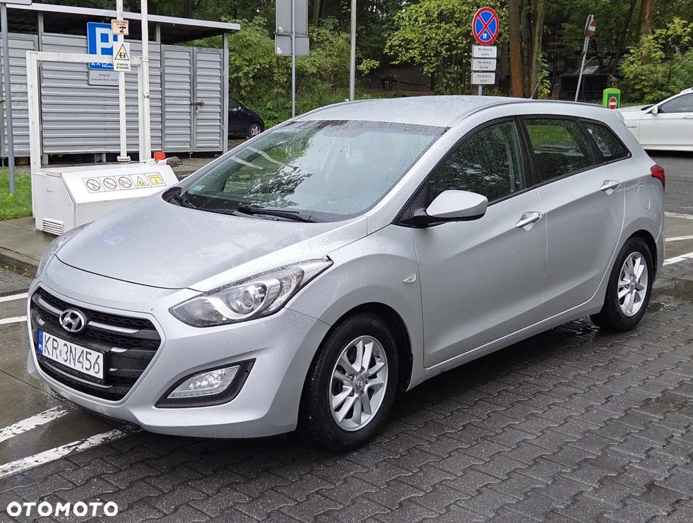 Hyundai i30 1.6 GDI Comfort - 1
