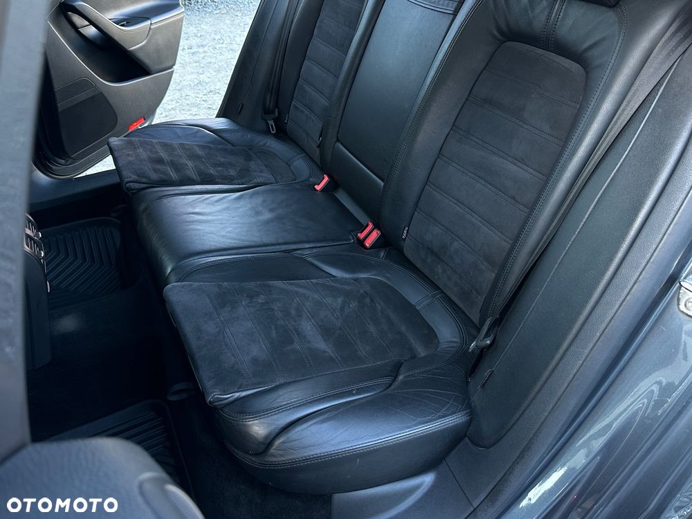 Volkswagen Passat 2.0 TDI DPF DSG 4Motion Highline - 24