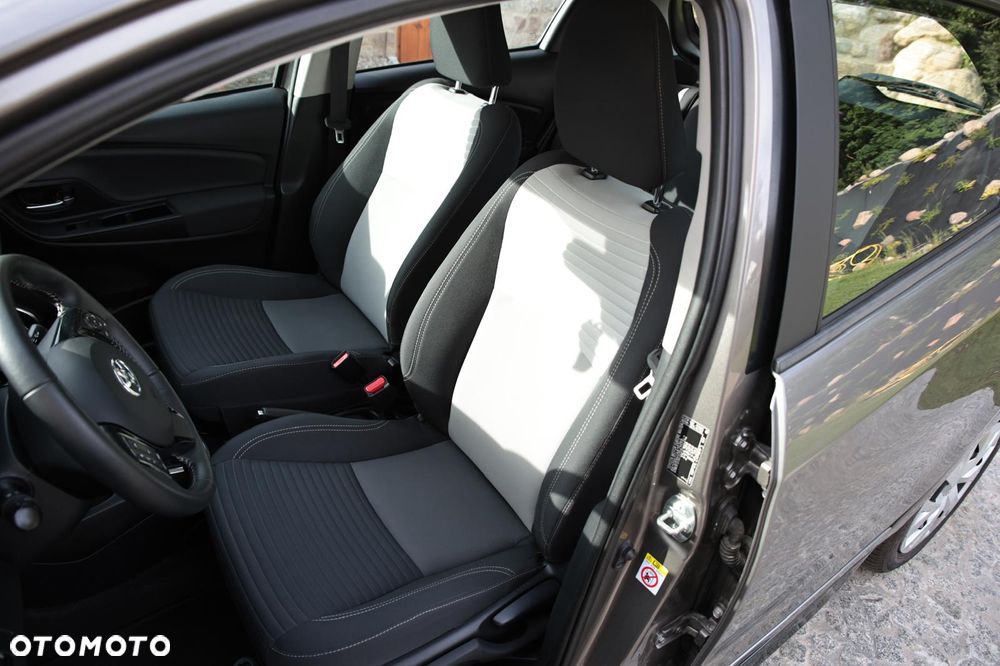 Toyota Yaris 1.5 Premium - 7
