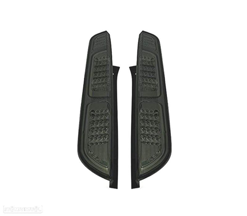 FAROLINS TRASEIROS LED PARA FORD FOCUS PRETO ESCURECIDOS - 1