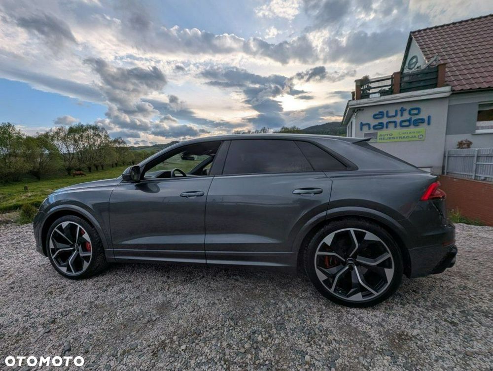 Audi RS Q8 - 9