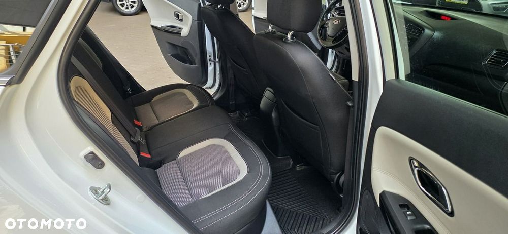 Kia Ceed - 15