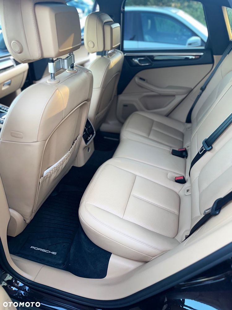 Porsche Macan S - 15