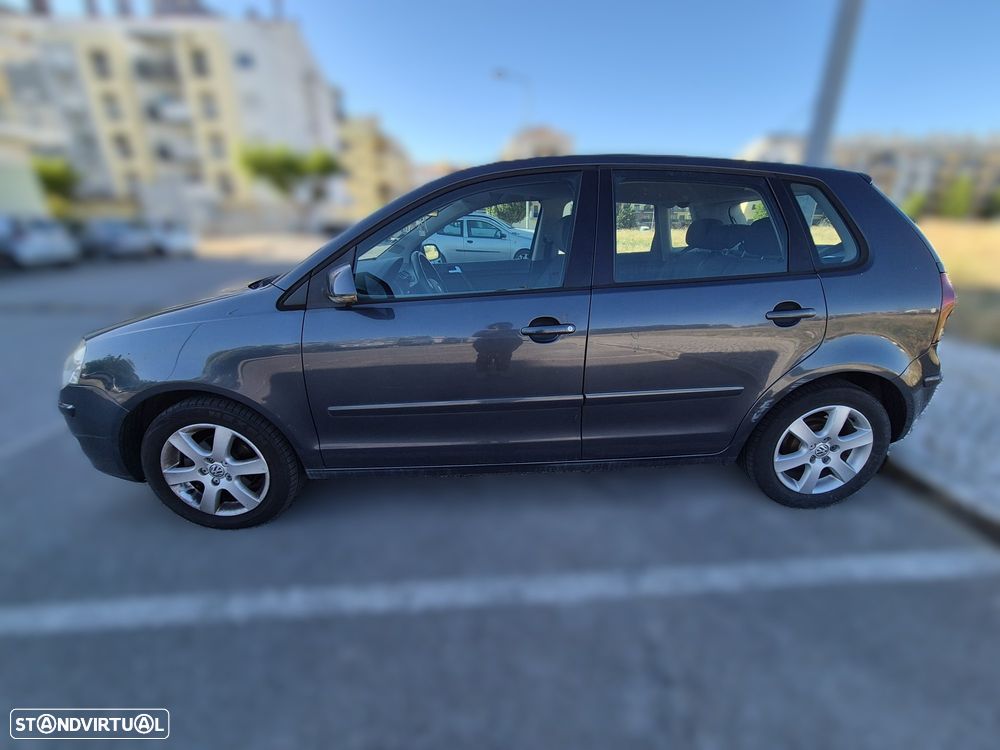 Volkswagen Polo 1.4 TDi Confortline — fotografia 10