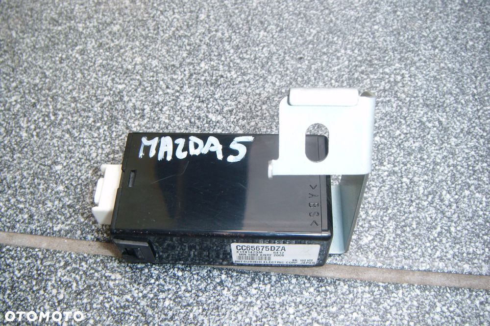 mazda 5 05r moduł- sterownik centralnego zamka cc65675dza - 1
