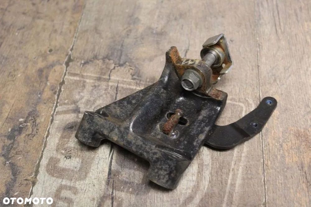 UCHWYT MOCOWANIE STOPKI XVS1100 DRAG STAR - 2