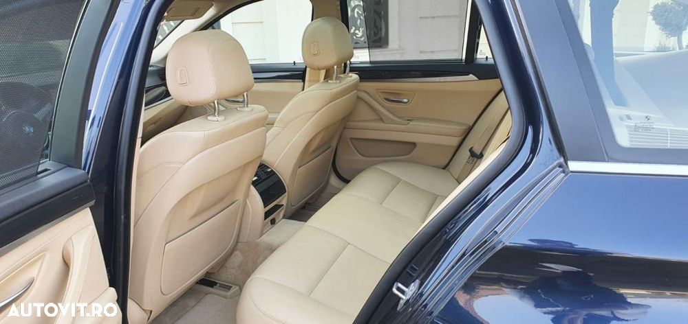 BMW Seria 5 520d Aut. Modern Line - 13