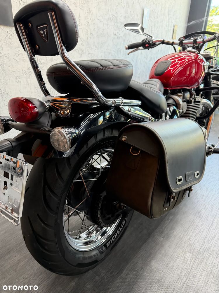 Triumph Bonneville - 17