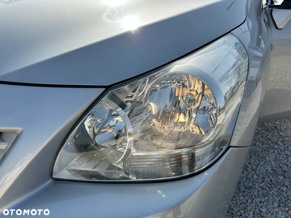 Toyota Verso 2.0 D-4D Luna - 26