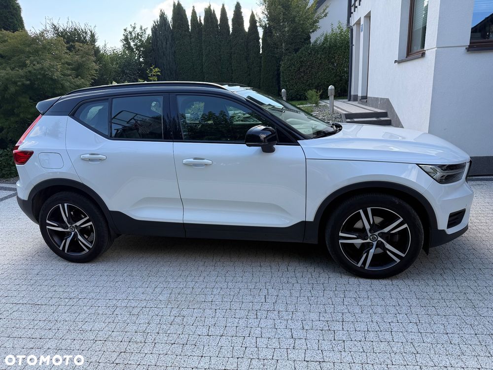 Volvo XC 40 B4 B AWD R-Design - 9