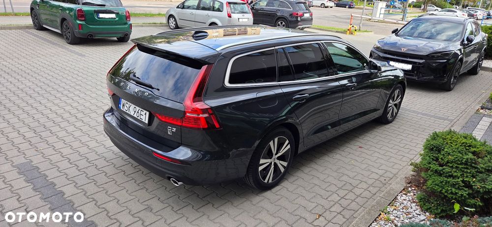 Volvo V60 D3 Momentum Pro - 3