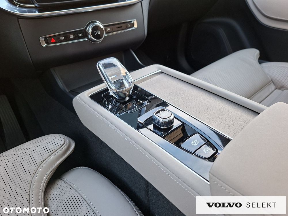 Volvo XC 90 - 28